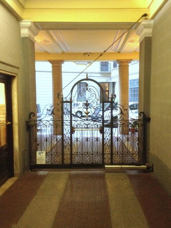 多莫教堂中心公寓 米兰 客房 照片